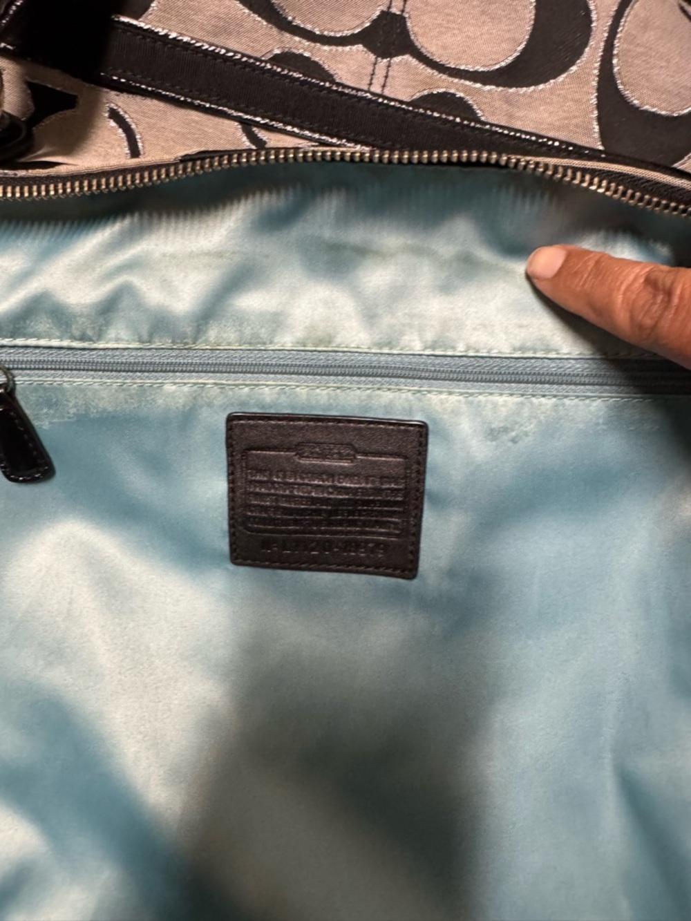 Coach Black and Gray Women's
Bag - Picture 5 of 11
